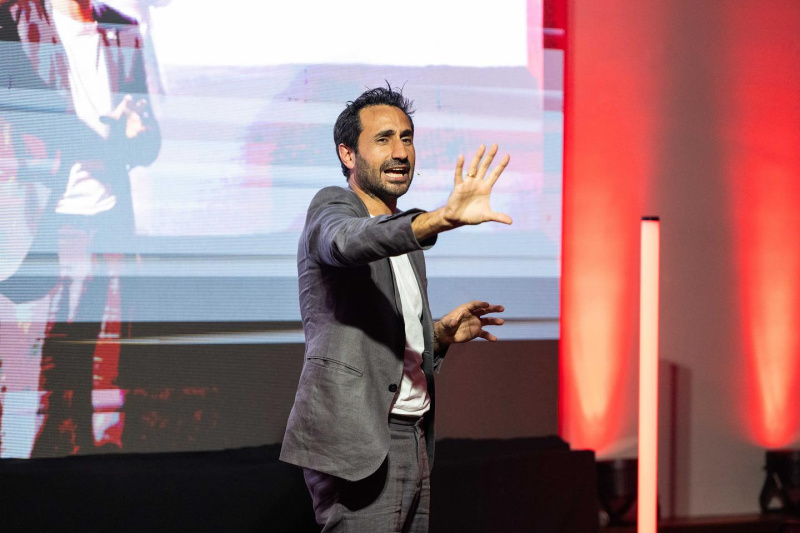 Archivo:Daniel K.jpg