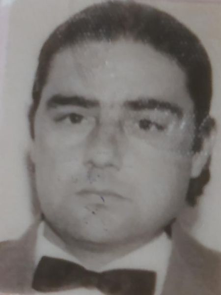 Archivo:Robert, Profesor.jpg