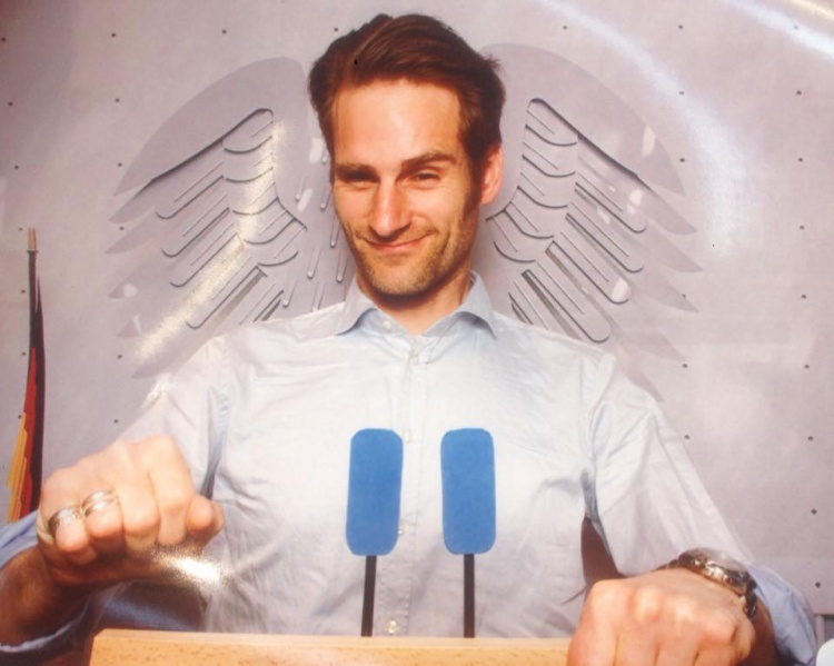 Archivo:Julius frack.jpg