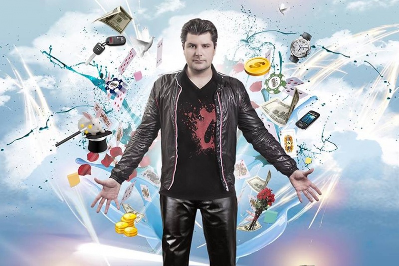 Archivo:Mago george.jpg