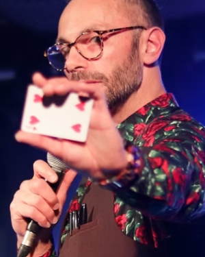 Carl Charlesworth.png