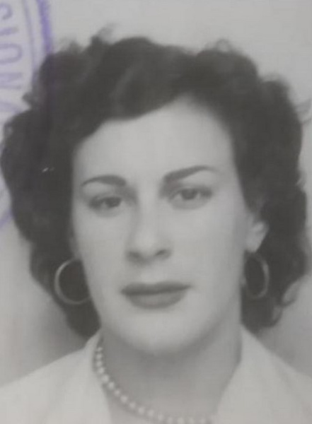 Archivo:MERY DUGAN.jpg