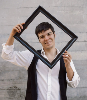 Óscar Fenández.png