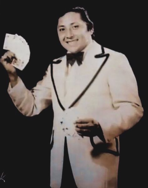 Archivo:Korbel, mago.jpg