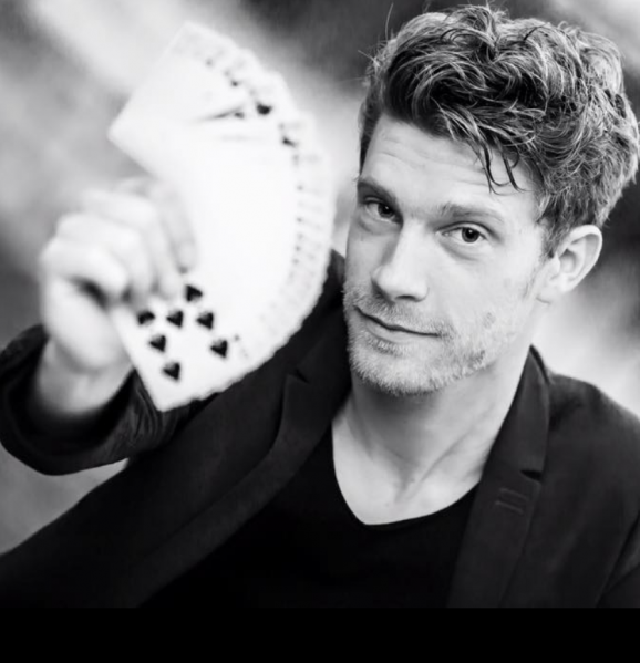 Archivo:Jerome Helfenstein.png