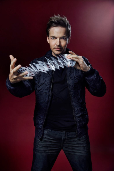 Archivo:Florian Zimmer.jpg